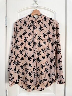 Equipment Femme Black Palm-Print Silk Shirt on Blush